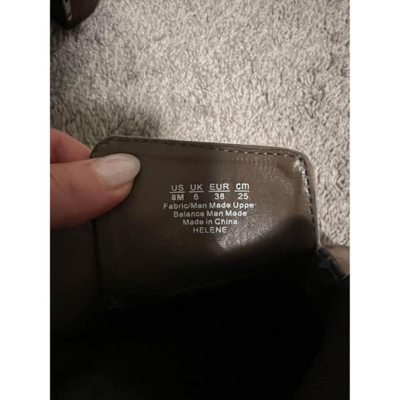 Tan Booties with brown straps - size 8 - Picture 3 of 3